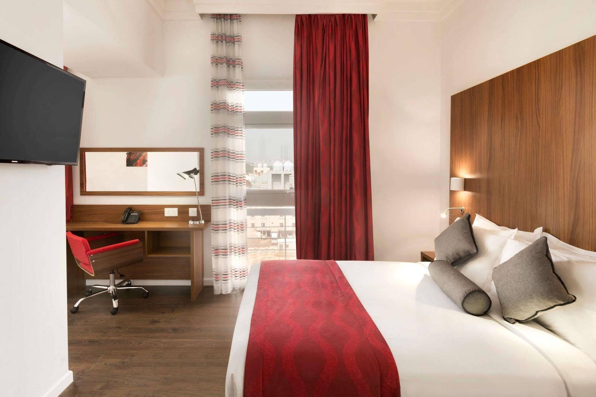 Ramada Encore Al Khobar Olaya Екстериор снимка