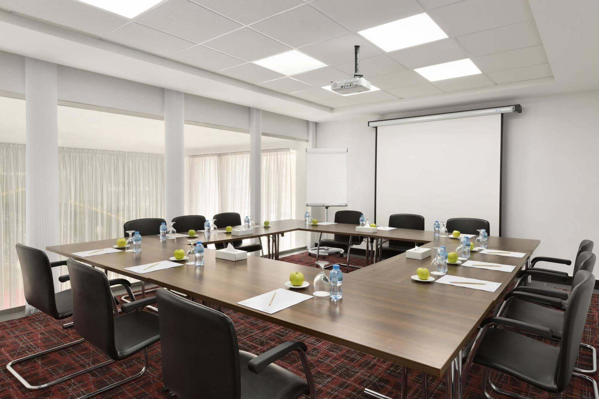 Ramada Encore Al Khobar Olaya Екстериор снимка